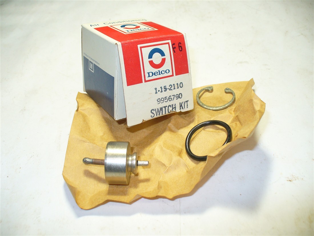 1971-76 GM Cadillac Chevrolet Pontiac A6 A/C compressor superheat switch nos GM