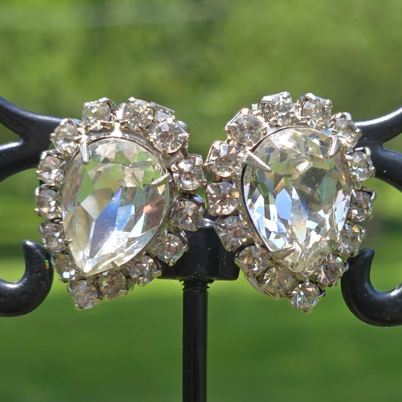 Vintage Signed Weiss Rhinestone Clip On Earrings Clear Teardrop Bridal Glam 1950