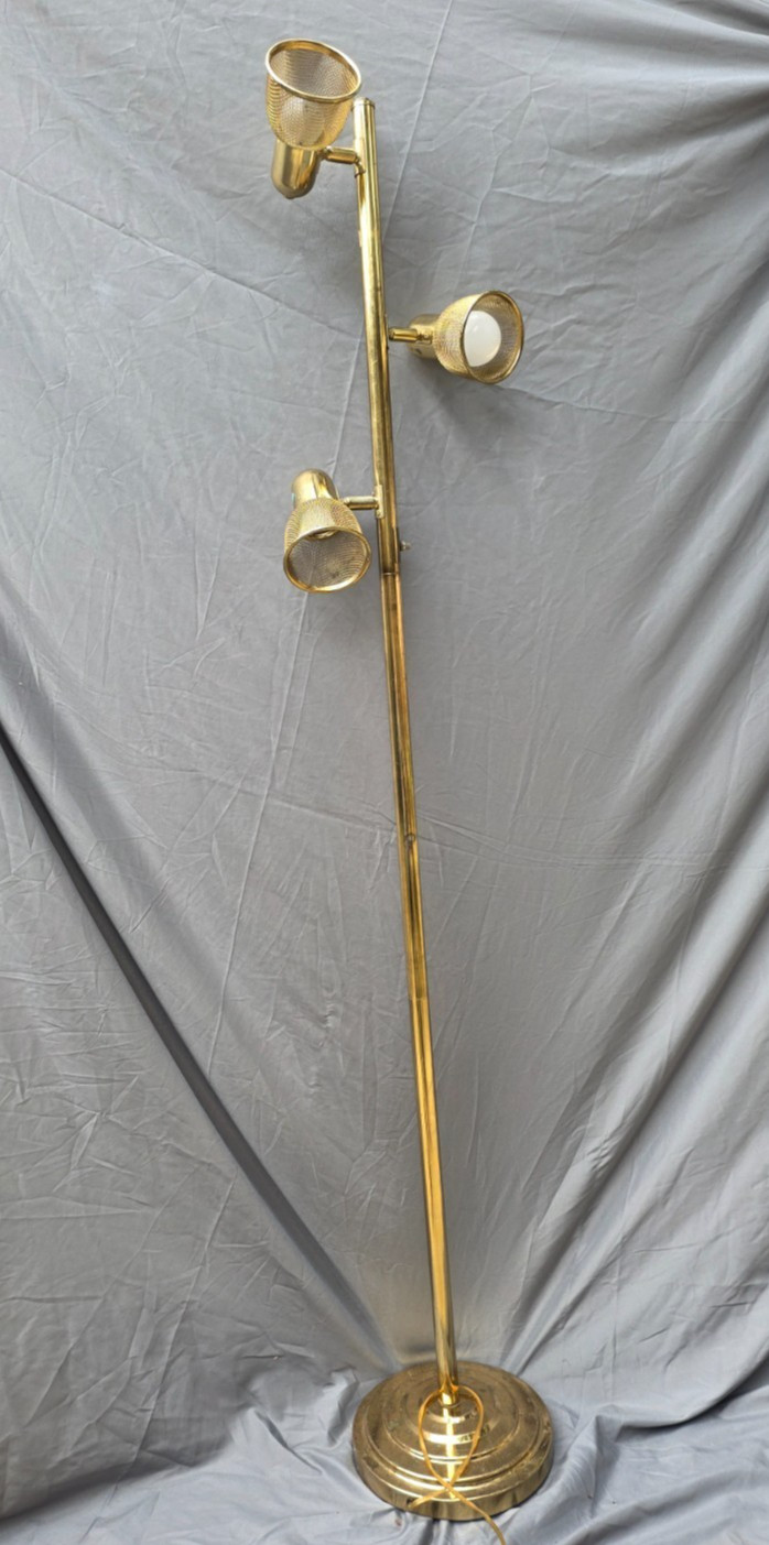 Vintage Mesh Shade Brass Floor Lamp 3-Light Brass Vintage Mesh Shade Brass Floor Lamp 3-Light Brass