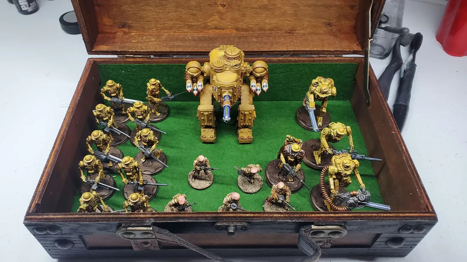 Konflikt47 British Commonwealth Force Painted with Custom Wood Case LOT OF 20