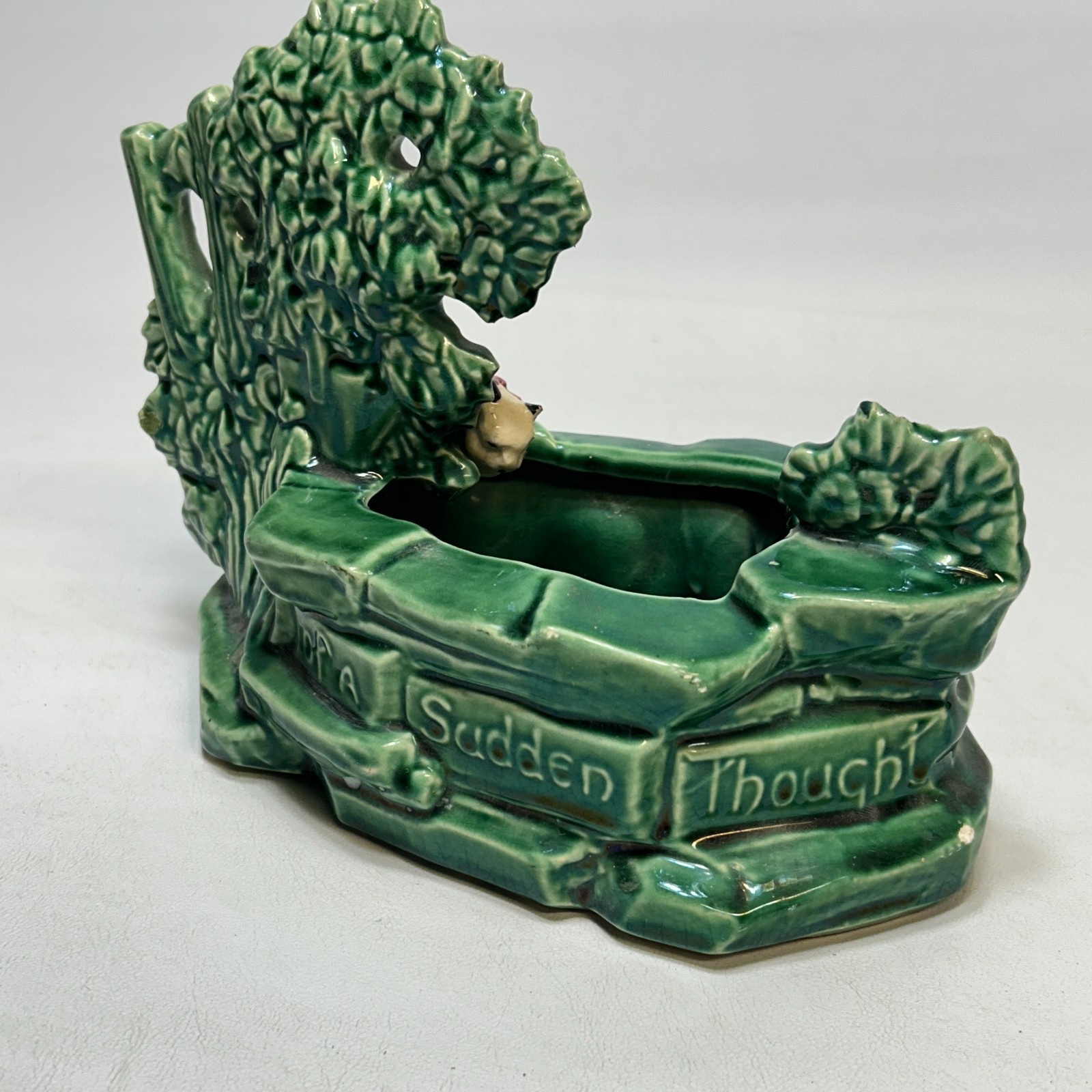 1957 McCoy Cat at the Well Planter String by Splendor Sudden Thought Green USA