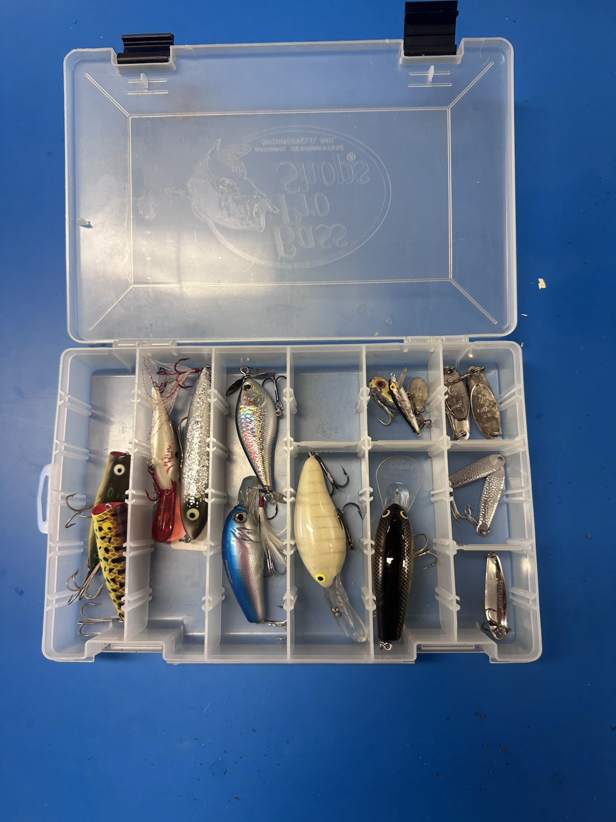 Vintage Fishing Lure Lot 15+ Crankbaits Spoons Topwater Plugs Tackle Box
