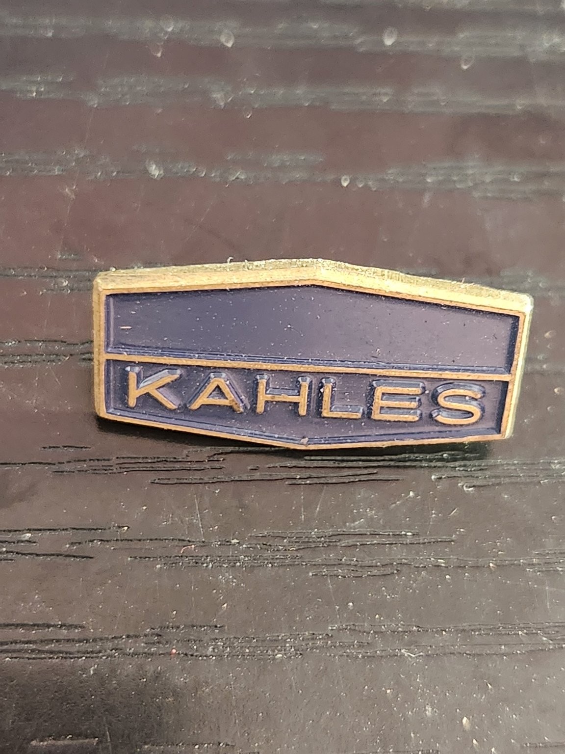 KAHLES Pin Lapel Hat Gold Tone Blue Logo Vintage Hunting Optics