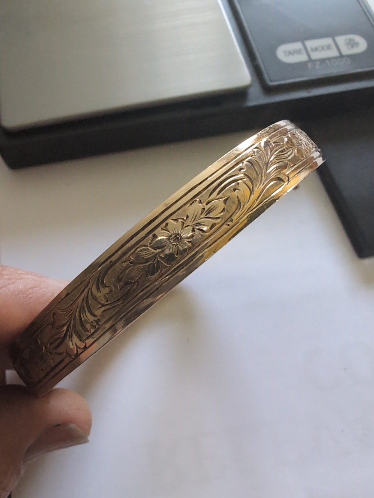 Vtg Antq 1890's Gold Rolled 10k yellow~edged Flowers hinged bangle bracelet ~29g