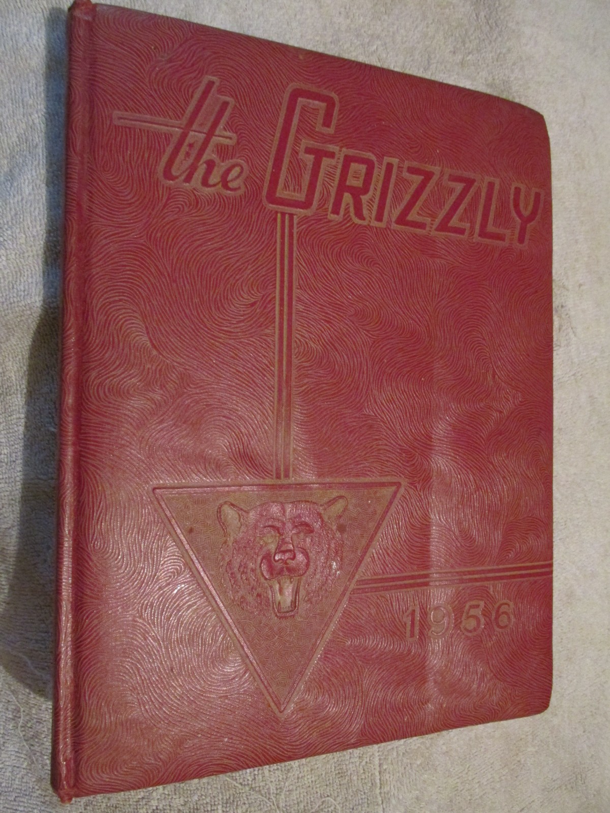 VINTAGE 1956 LABETTE COUNTY HIGH SCHOOL YEARBOOK ALTAMONT KANSAS THE GRIZZLY VINTAGE 1956 LABETTE COUNTY HIGH SCHOOL YEARBOOK ALTAMONT KANSAS THE GRIZZLY