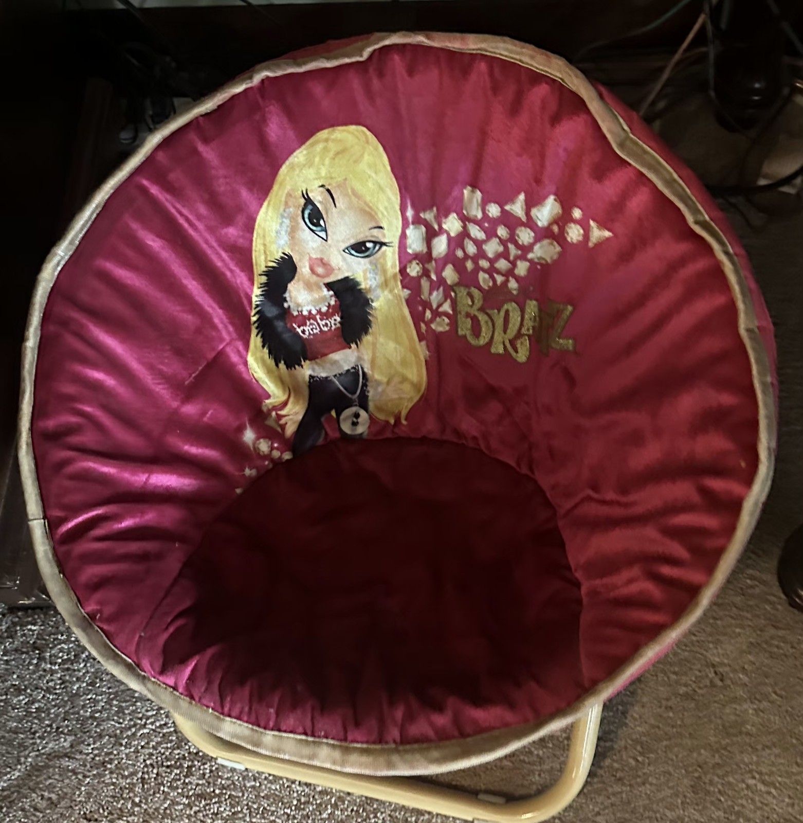 Vintage Bratz Forever Diamondz Cloe Moon Chair Y2K MGA Rare Pink Folding Chair