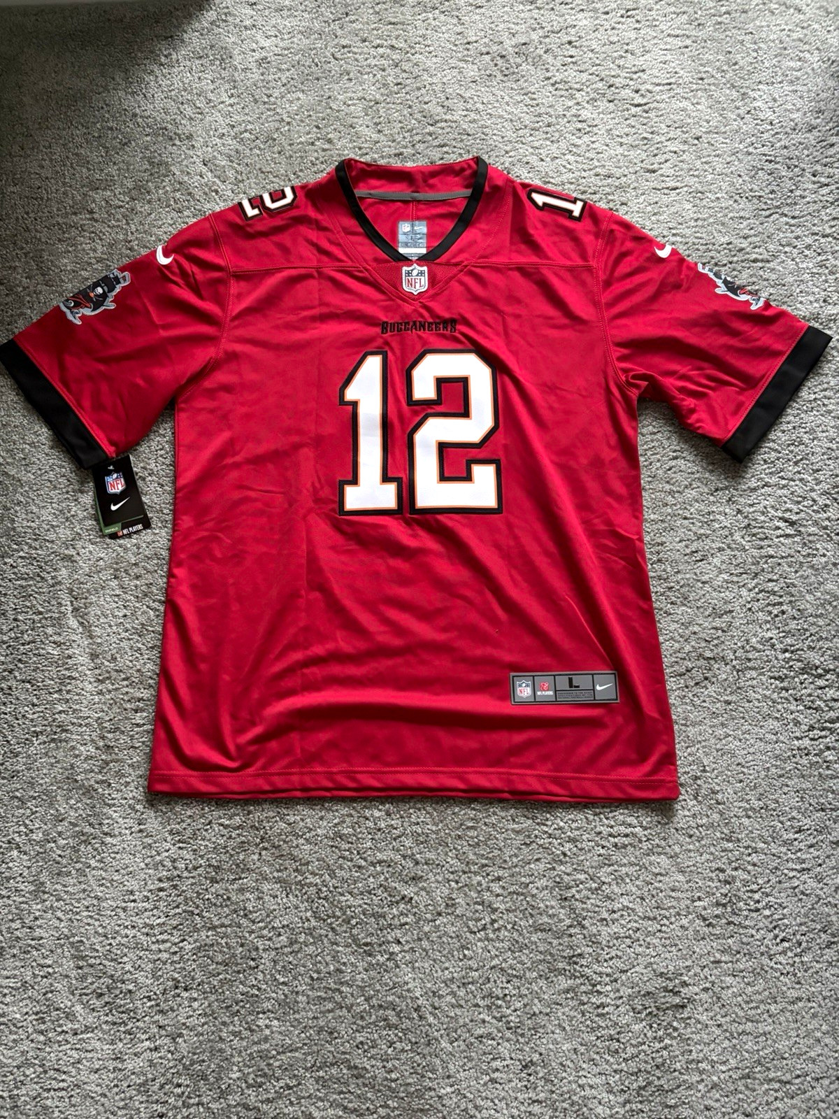Nike Tom Brady Buccaneers #12 Red Stitched Jersey Men’s Large New With Tags Nike Tom Brady Buccaneers #12 Red Stitched Jersey Men’s Large New With Tags