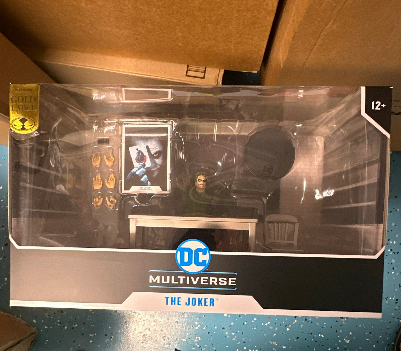 McFarlane Toys DC Multiverse Joker Gold Label Figure Set Boxed 12+ Extra Hands McFarlane Toys DC Multiverse Joker Gold Label Figure Set Boxed 12+ Extra Hands