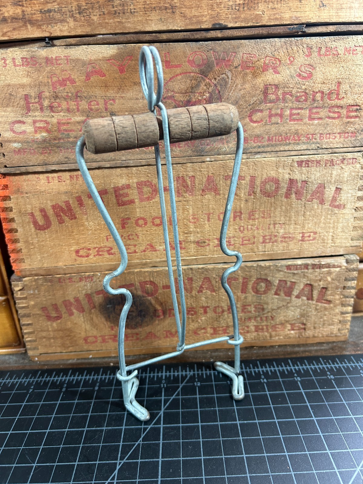 Vintage Antique Wire Home Canning Jar Lifter Wooden Handle Vintage Antique Wire Home Canning Jar Lifter Wooden Handle