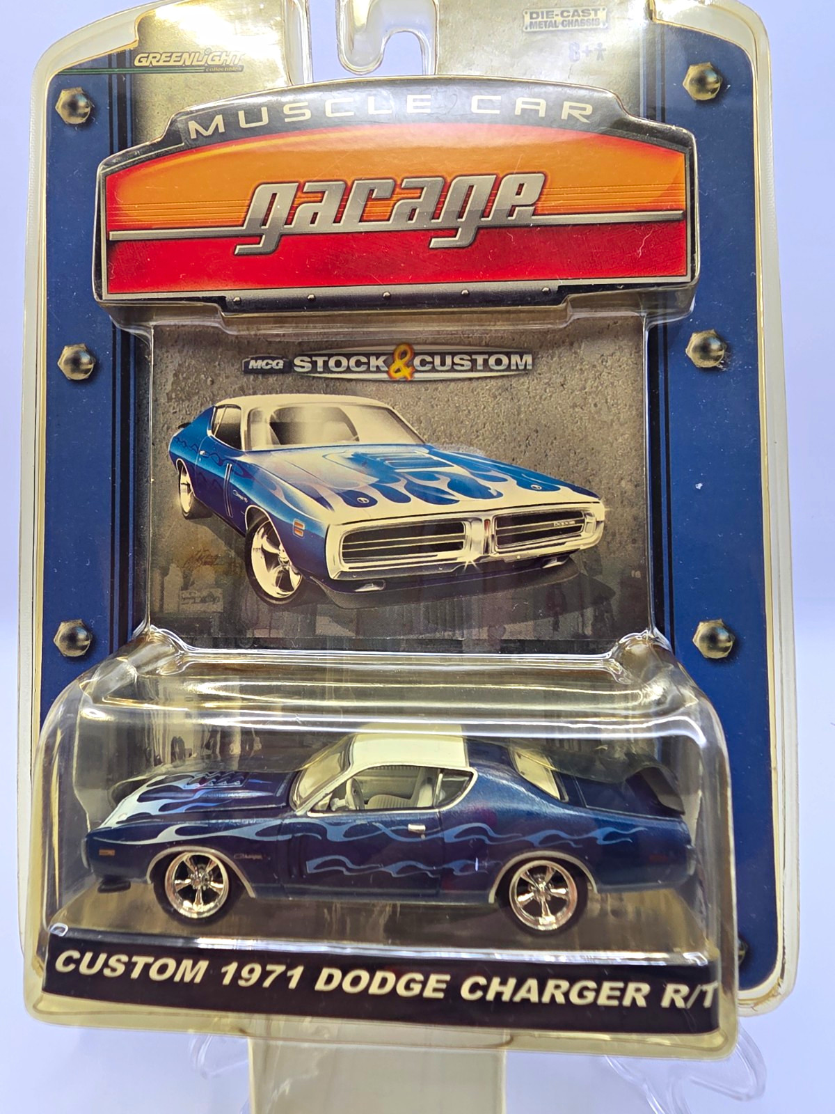 GreenLight Muscle Car Garage 1:64 1971 Dodge Charger R/T Diecast Blue/White GreenLight Muscle Car Garage 1:64 1971 Dodge Charger R/T Diecast Blue/White