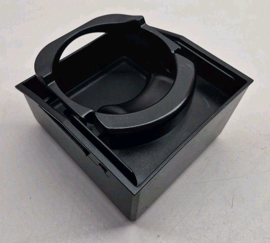 2002-2005 Mercedes-Benz W163 ML350 ML500 Center Console Cup Holder 1636800814 2002-2005 Mercedes-Benz W163 ML350 ML500 Center Console Cup Holder 1636800814