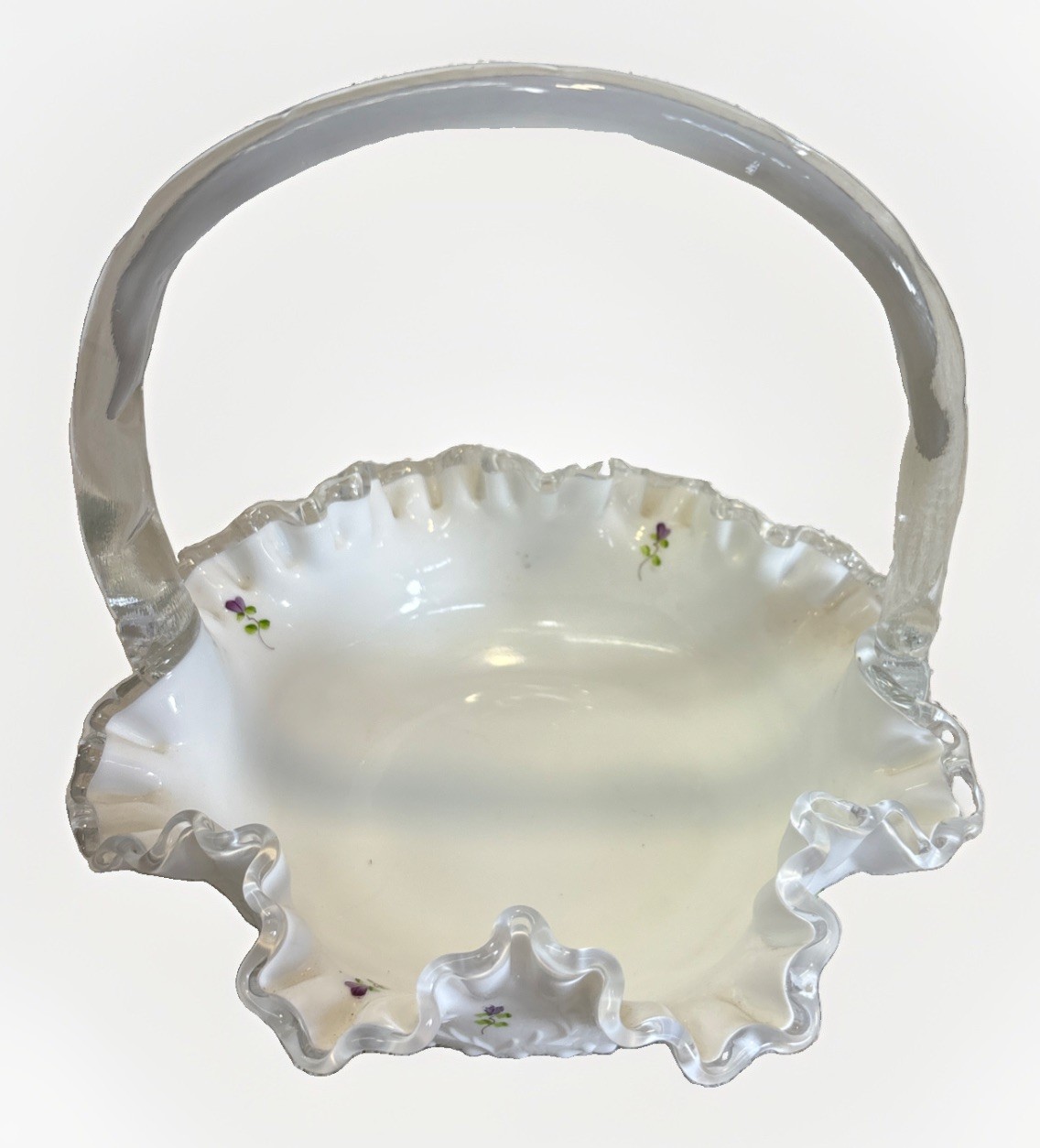 Vtg Fenton Milk Glass Ruffled 7\