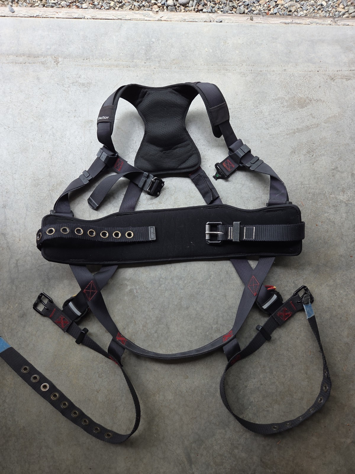 2025 Year FallTech 8144LXL FT-Iron 3D Full Body Harness Dual Size L/XL