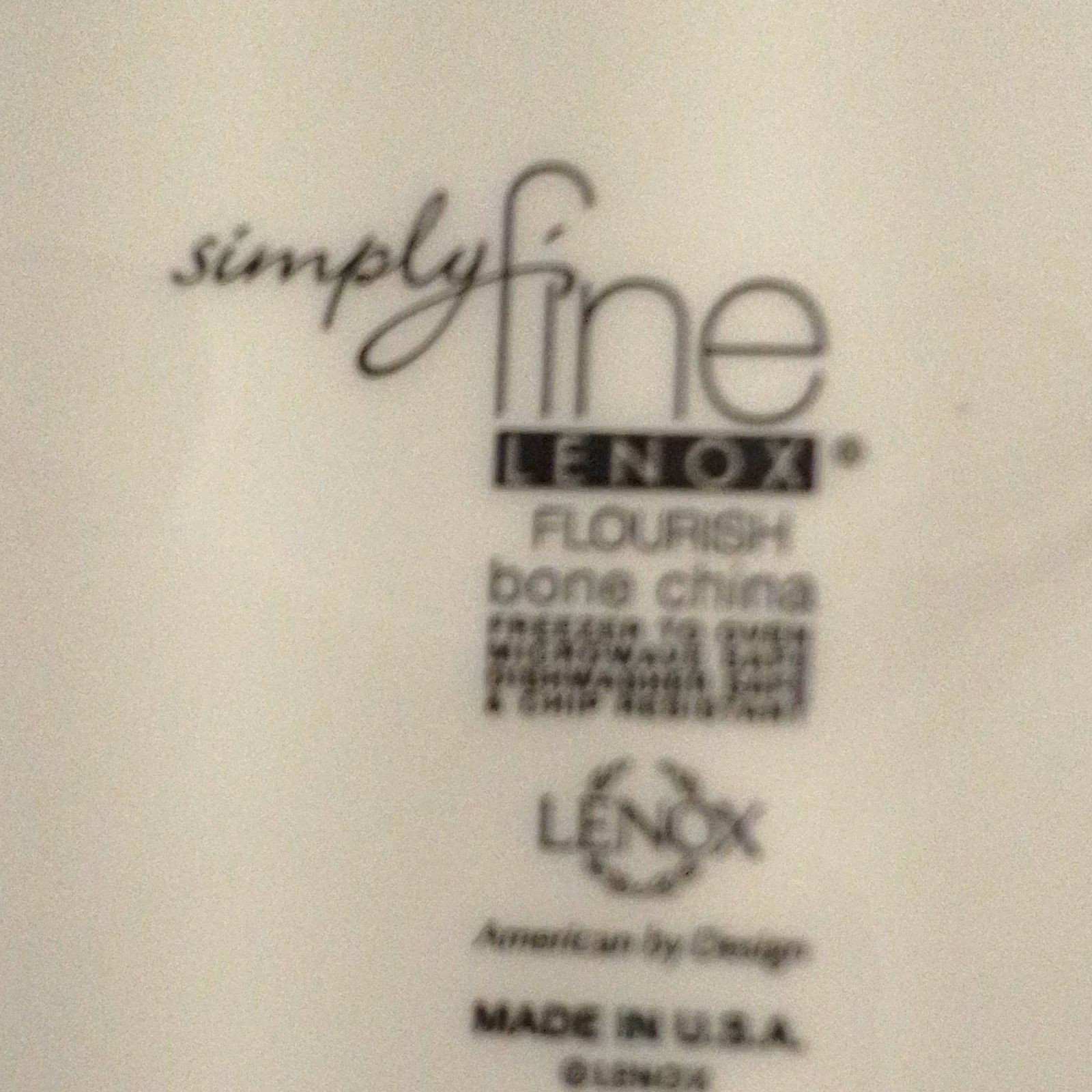 Lenox Simply Fine Bone China Flourish Floral Plate Made in USA Lenox Simply Fine Bone China Flourish Floral Plate Made in USA