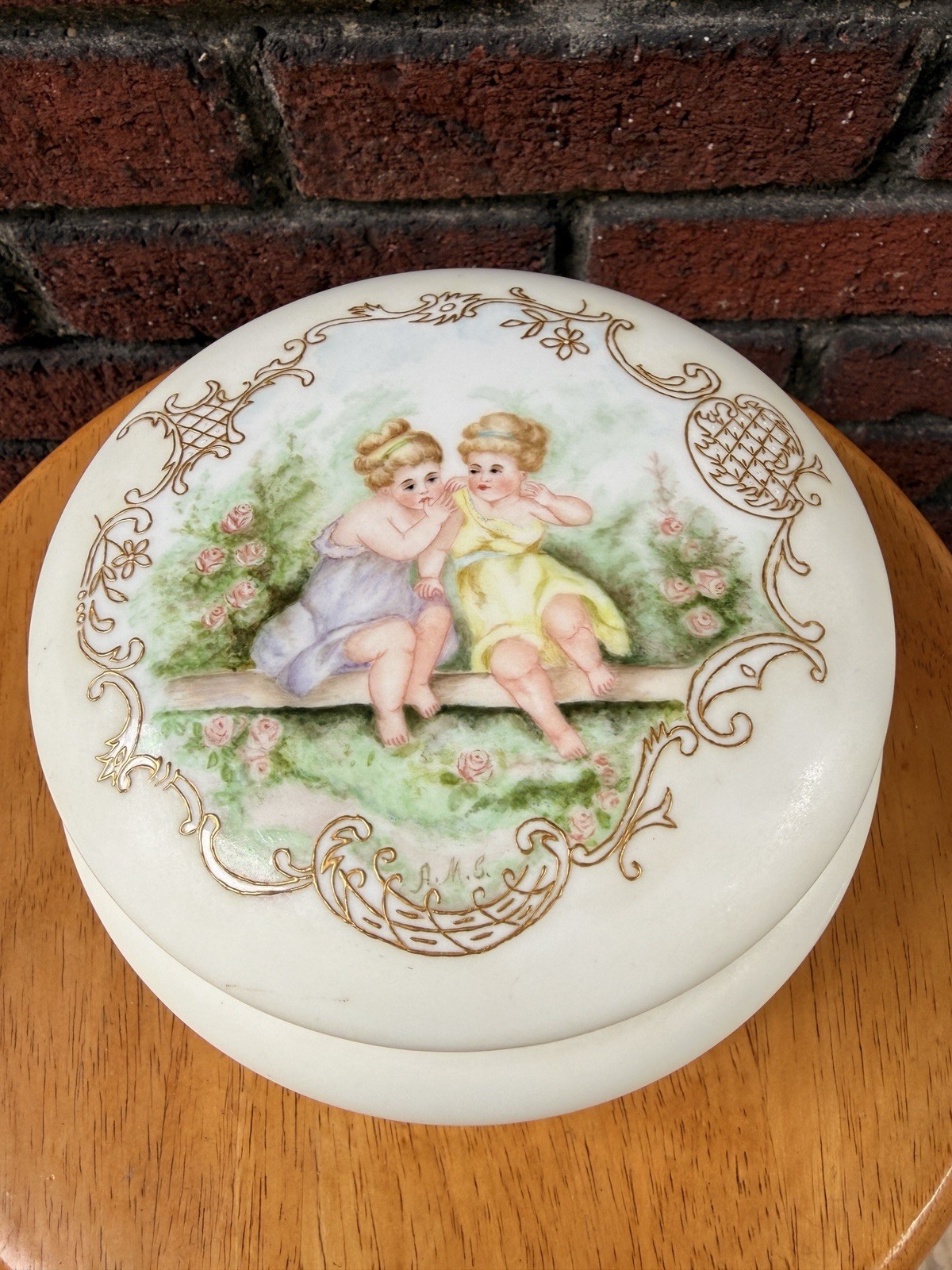 Antique 1897 Hand Painted French Porcelain Dresser Box Cherubs As-Is Chipped Rim