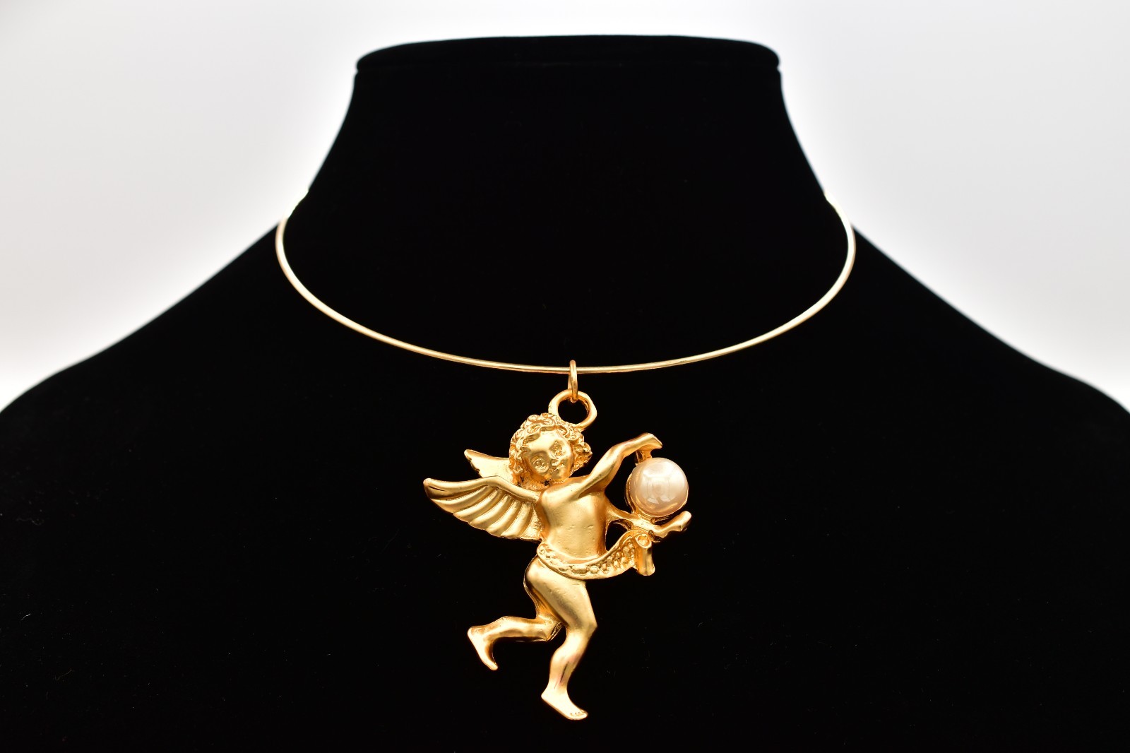 Vintage Brushed Gold Cherub Angel Pearl Pendant Collar Necklace Chunky 1990s NOS Vintage Brushed Gold Cherub Angel Pearl Pendant Collar Necklace Chunky 1990s NOS
