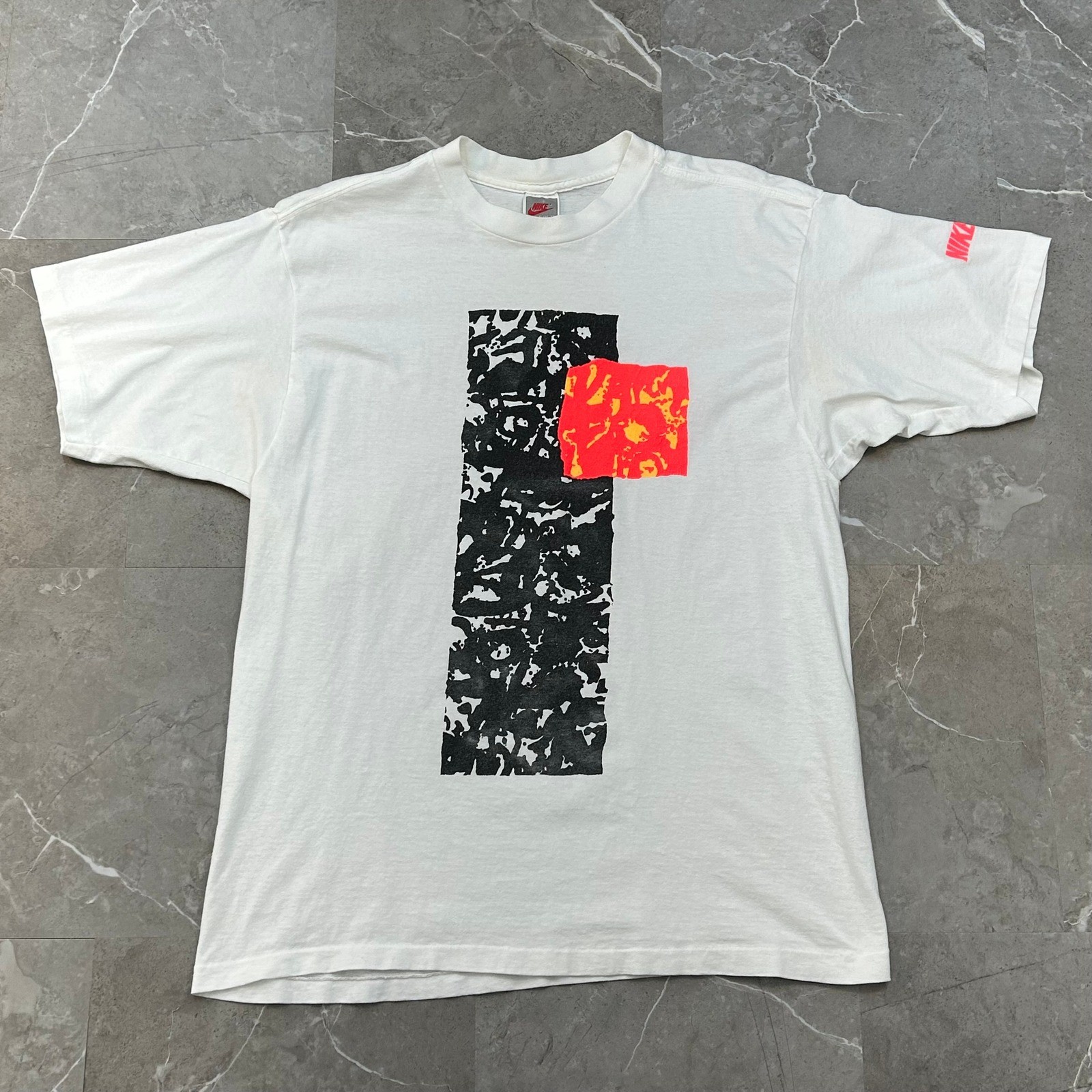 90s Vintage Nike Basketball Graphic Tee Mens Small Abstract Art Shirt White 90s Vintage Nike Basketball Graphic Tee Mens Small Abstract Art Shirt White