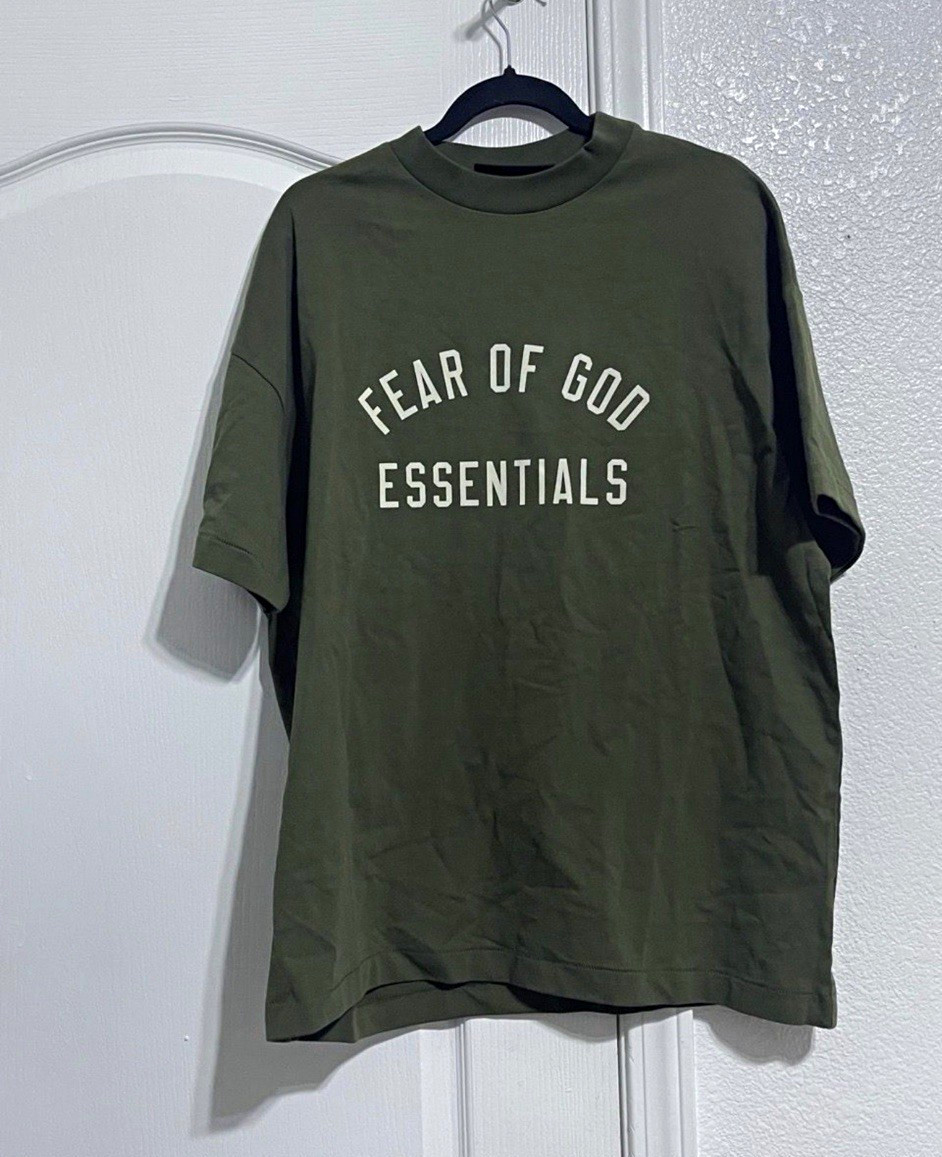 Fear of God Essentials Men\'s Jersey Crew Neck Logo Tee Green Short Sleeve Fear of God Essentials Men\'s Jersey Crew Neck Logo Tee Green Short Sleeve