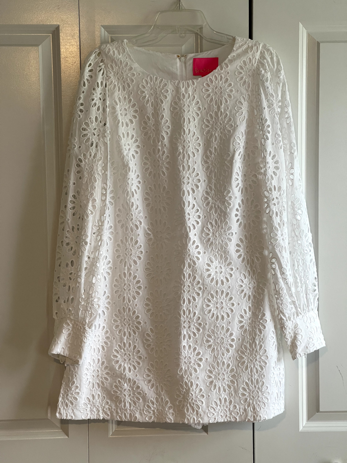 Lilly Pullitzer White Eyelet Longsleeve Romper Sz 10 Lilly Pullitzer White Eyelet Longsleeve Romper Sz 10