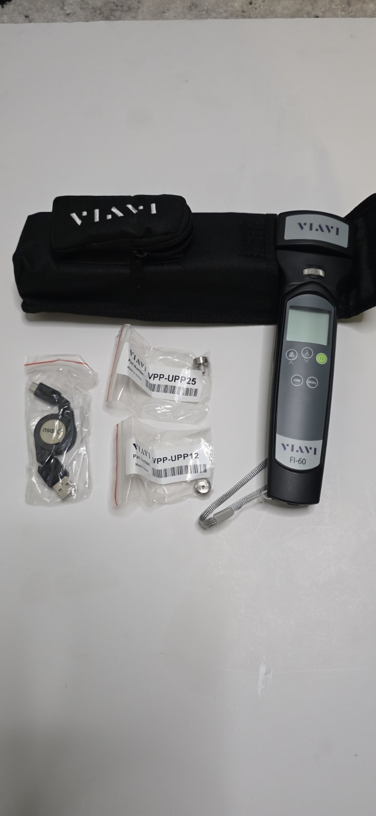 Viavi FI-60 Live Fiber Identifier with Integrated Optical Power Meter Viavi FI-60 Live Fiber Identifier with Integrated Optical Power Meter