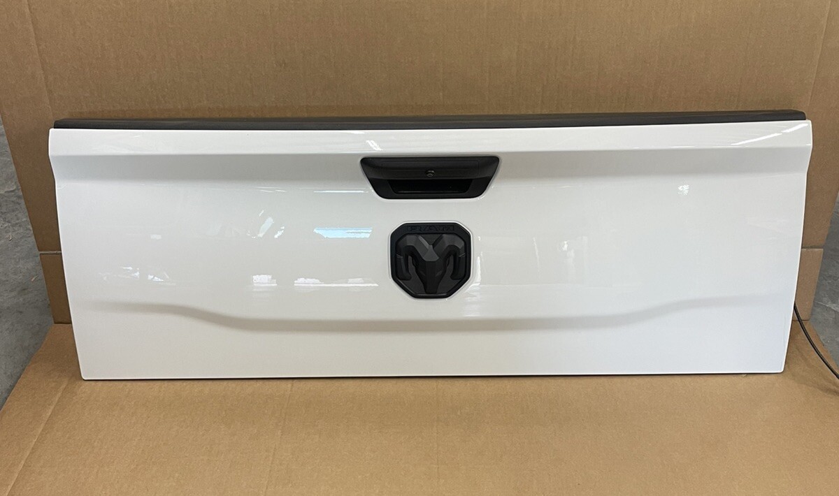 New T/O OEM Dodge Truck Ram 2500 3500 Tail Gate 2019 2025 w/ Camera Tailgate nos