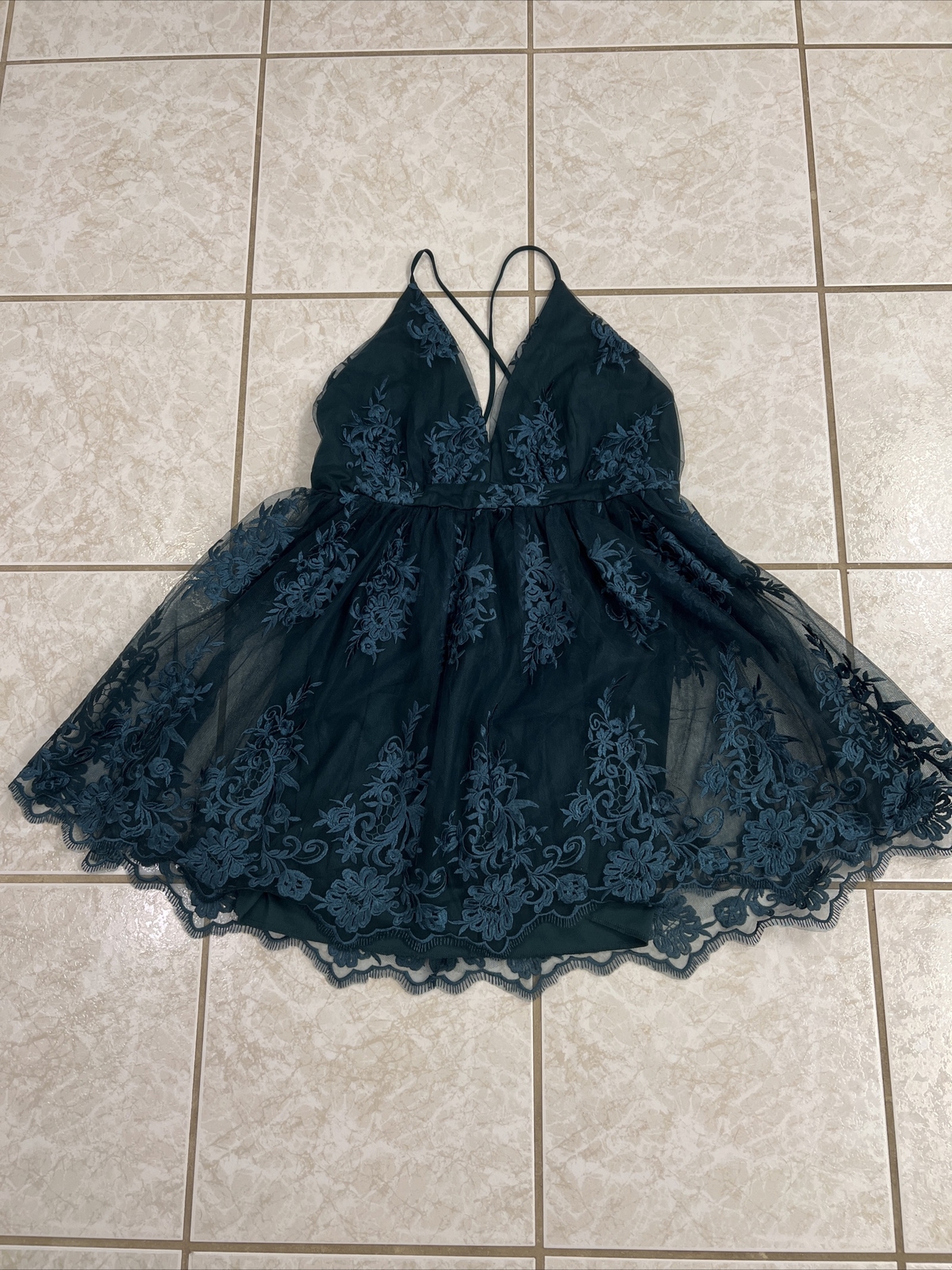 Francesca\'s Blue Rain Floral Lace Hunter Green Dress Sz XL Boutique NWT $80 Francesca\'s Blue Rain Floral Lace Hunter Green Dress Sz XL Boutique NWT $80