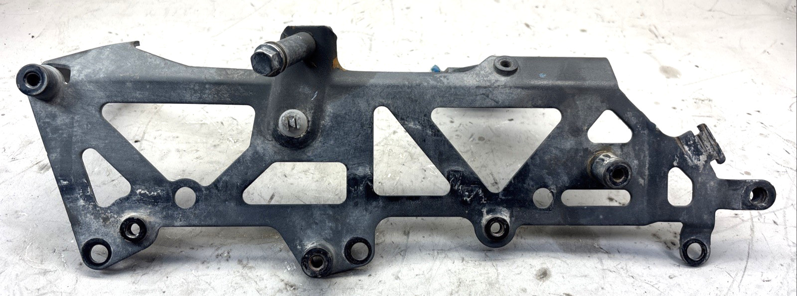2019 Kenworth T880 Paccar Bracket OEM 2140903 2019 Kenworth T880 Paccar Bracket OEM 2140903
