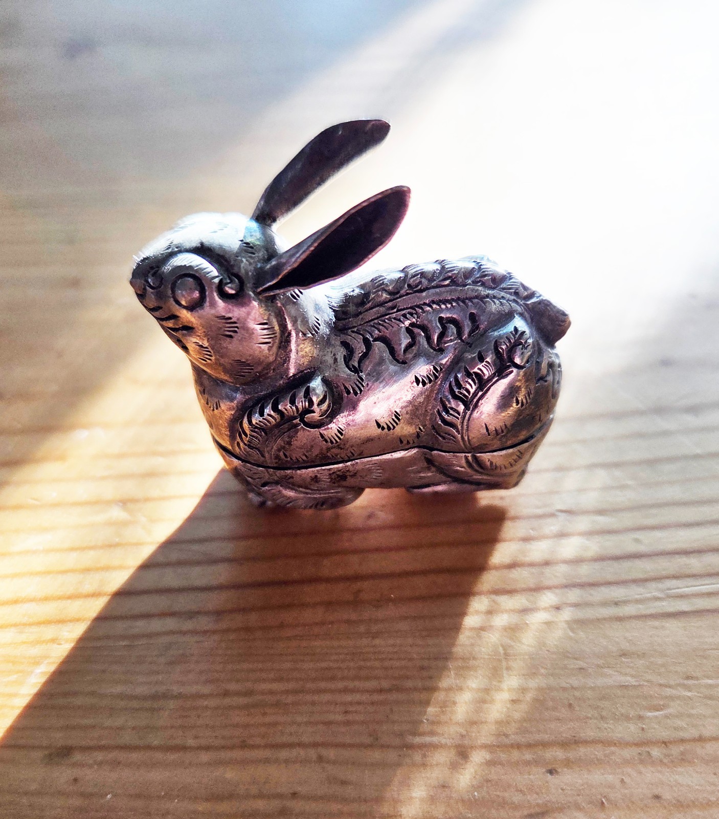 Vintage 900 Silver Rabbit Betel Box Hand Chased Miniature Bunny 1.5\