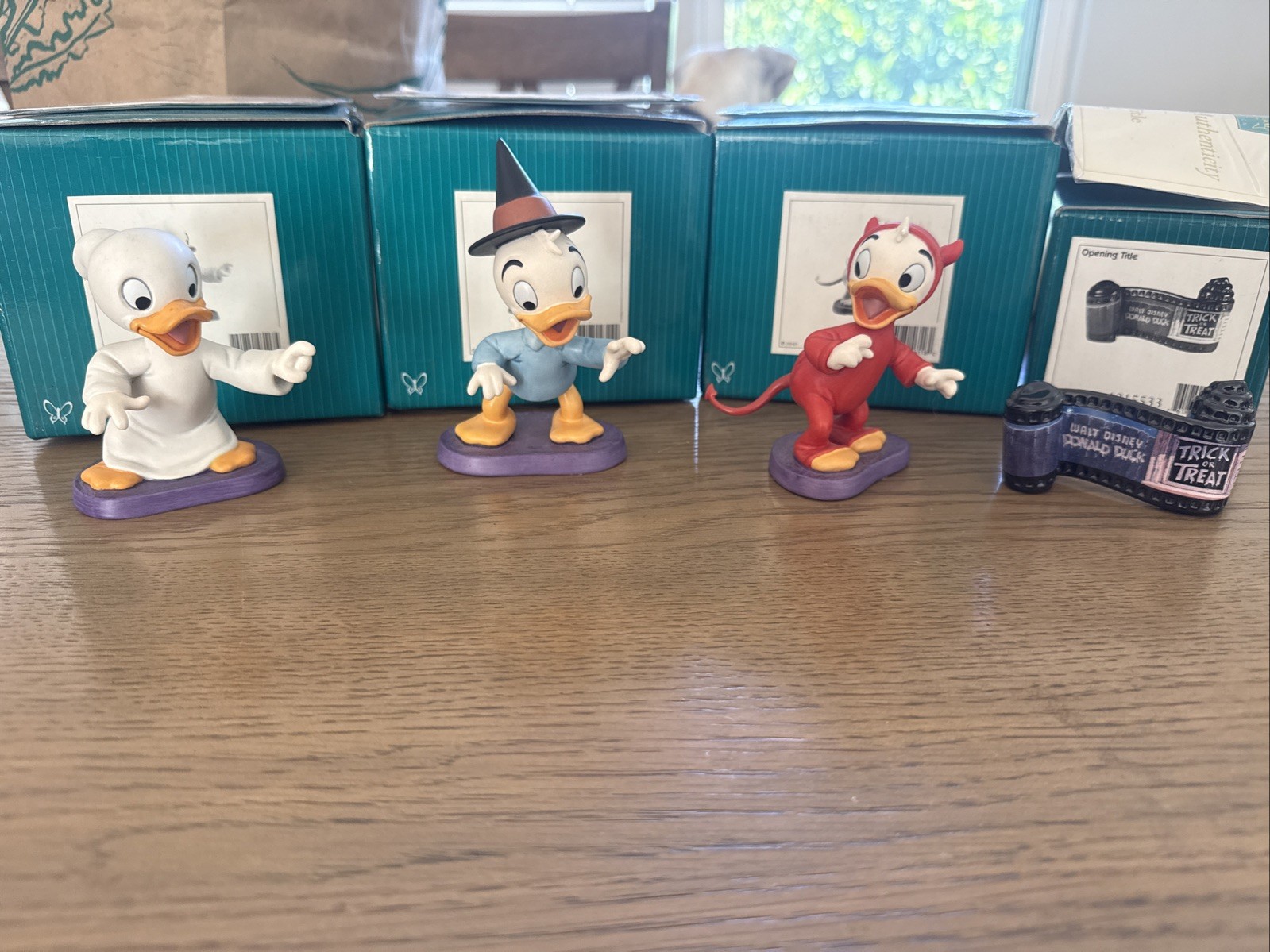 WDCC Walt Disney’s Trick Or Treat Nephew Duck Set Witch Devil Spook & Tittle COA