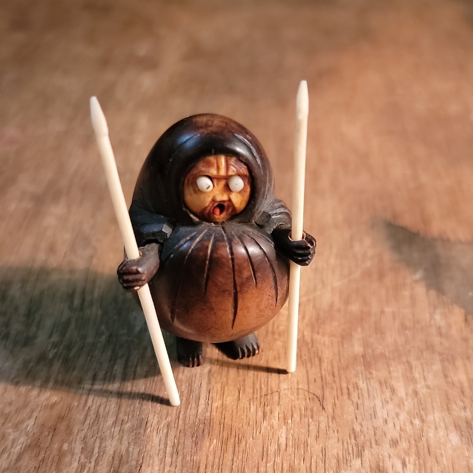 Very Rare Kobe Toy, Japanese, Meiji Period Circa 1895 Includes 2 Original Spears Very Rare Kobe Toy, Japanese, Meiji Period Circa 1895 Includes 2 Original Spears