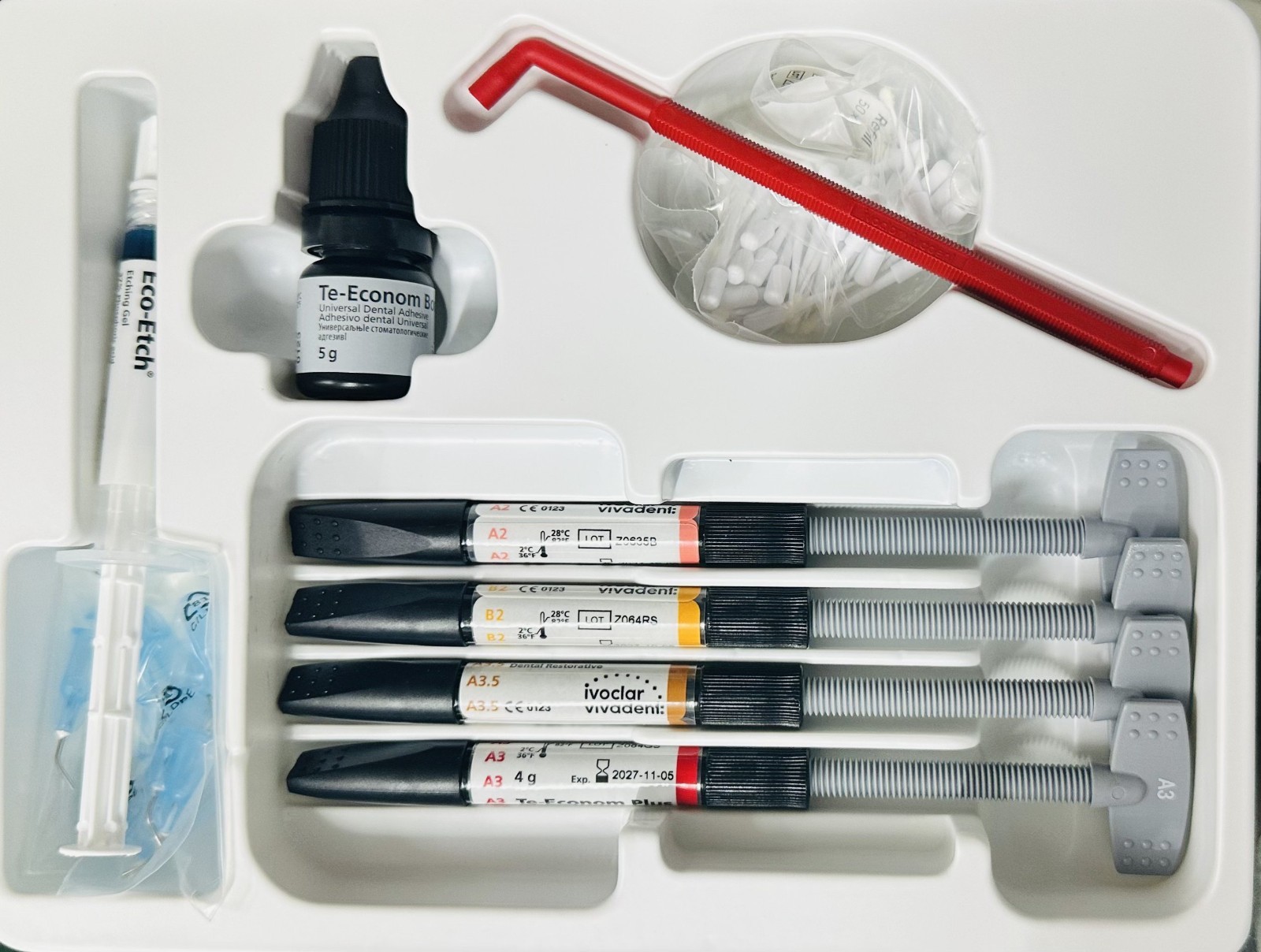 Ivoclar Vivadent Te Econom Plus Intro kit Resin Composite 4 Syringes Without Box