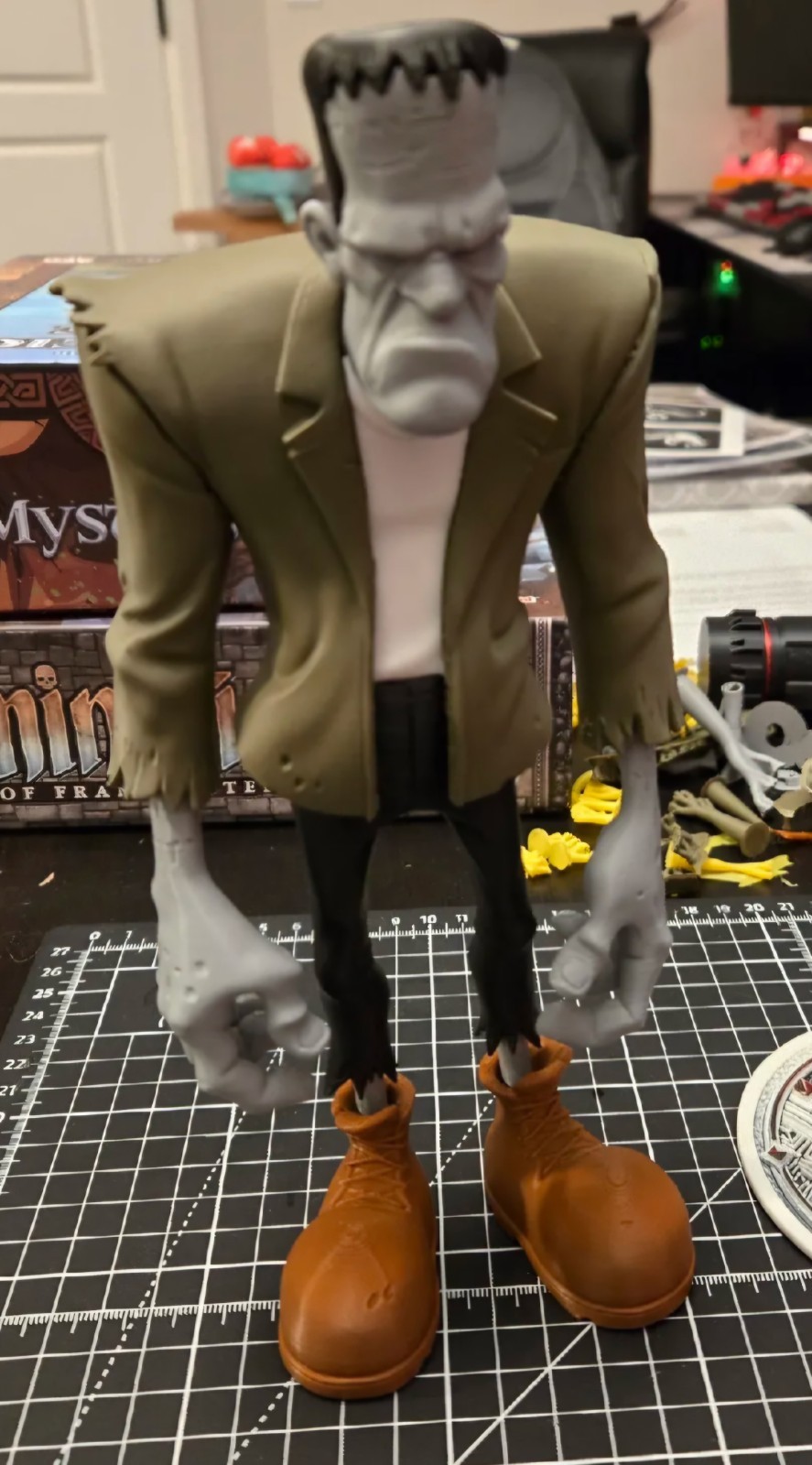Frankenstein Figurine 3D Printed 18” Frankenstein Figurine 3D Printed 18”
