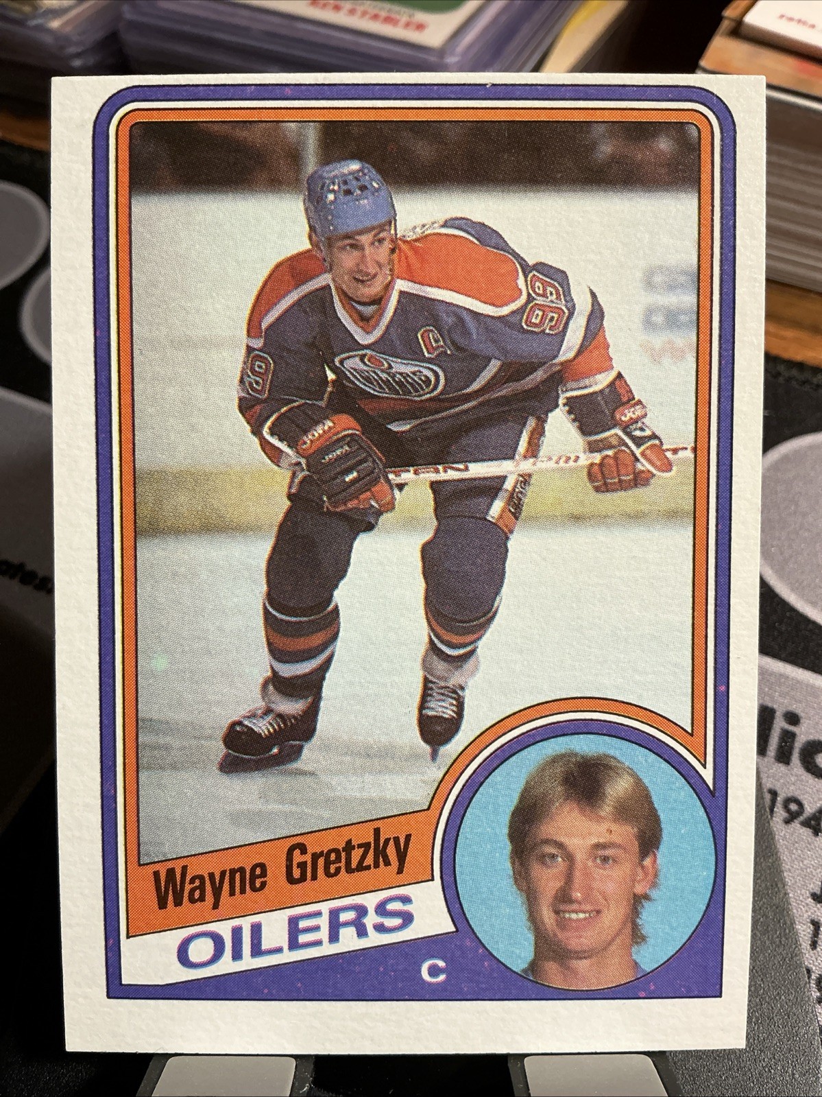 1984 Topps - Wayne Gretzky #51 Ungraded NM Sharp Corners Clean 1984 Topps - Wayne Gretzky #51 Ungraded NM Sharp Corners Clean