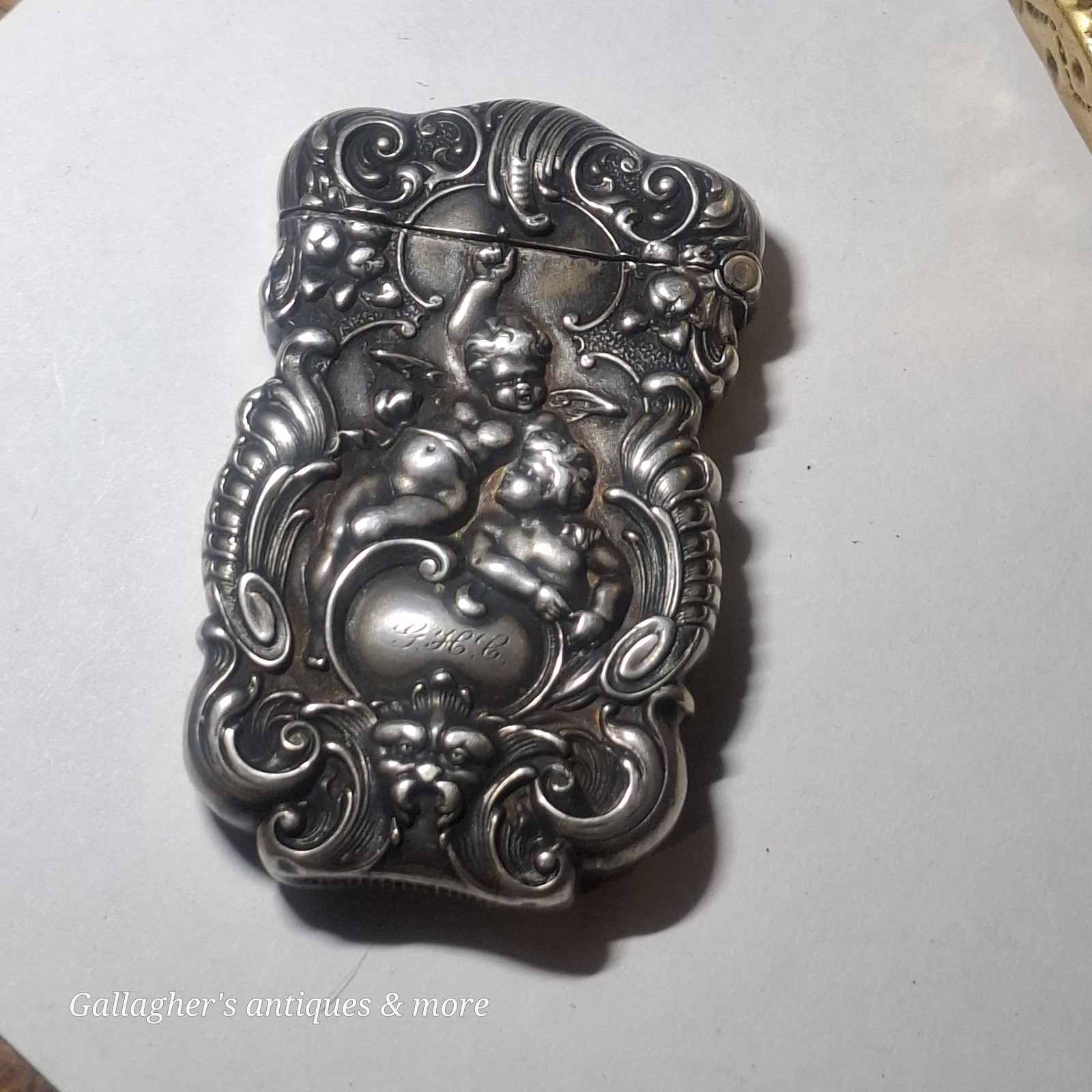 RARE AMERICAN MADE KERR STERLING SILVER 2 CHERUBS & GROTESQUE FACE MATCH SAFE