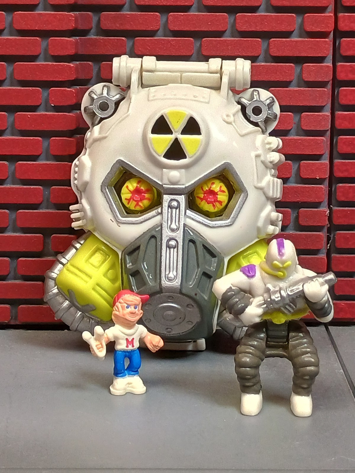 1992 Vintage Mighty Max Fights Nuke Ranger Playset Complete Bluebird 