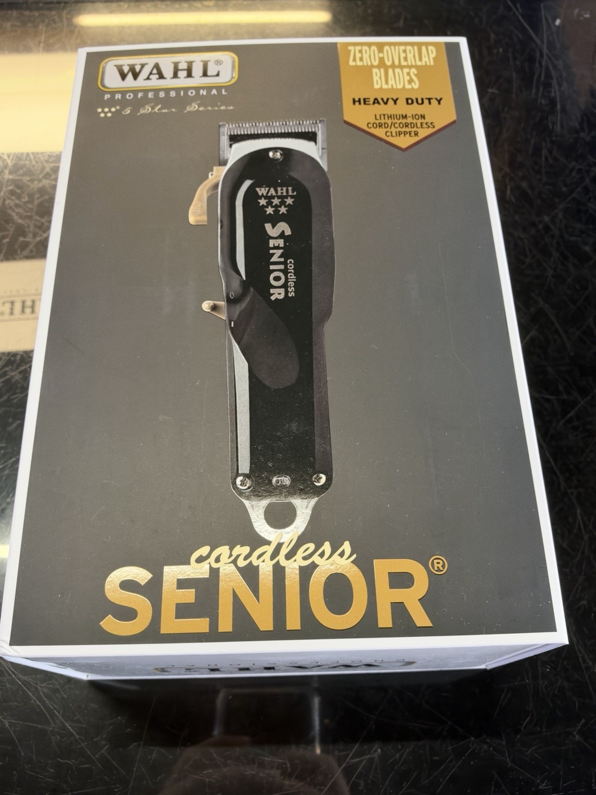 Wahl 5-Star Cordless Senior Clipper Lithium-Ion Zero-Overlap Blade 8504-400 Wahl 5-Star Cordless Senior Clipper Lithium-Ion Zero-Overlap Blade 8504-400