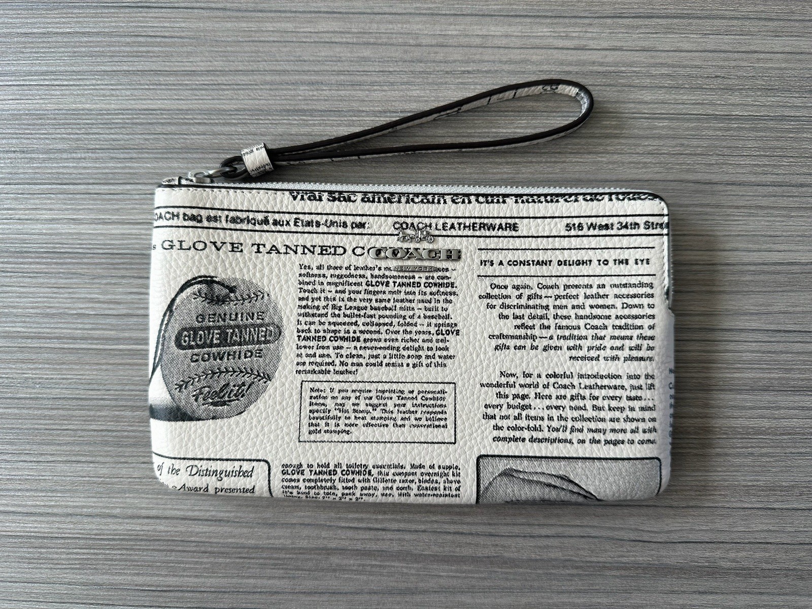NWT Coach Large Corner Zip Wristlet Baseball Courier Newspaper Print CDE80 Chalk NWT Coach Large Corner Zip Wristlet Baseball Courier Newspaper Print CDE80 Chalk