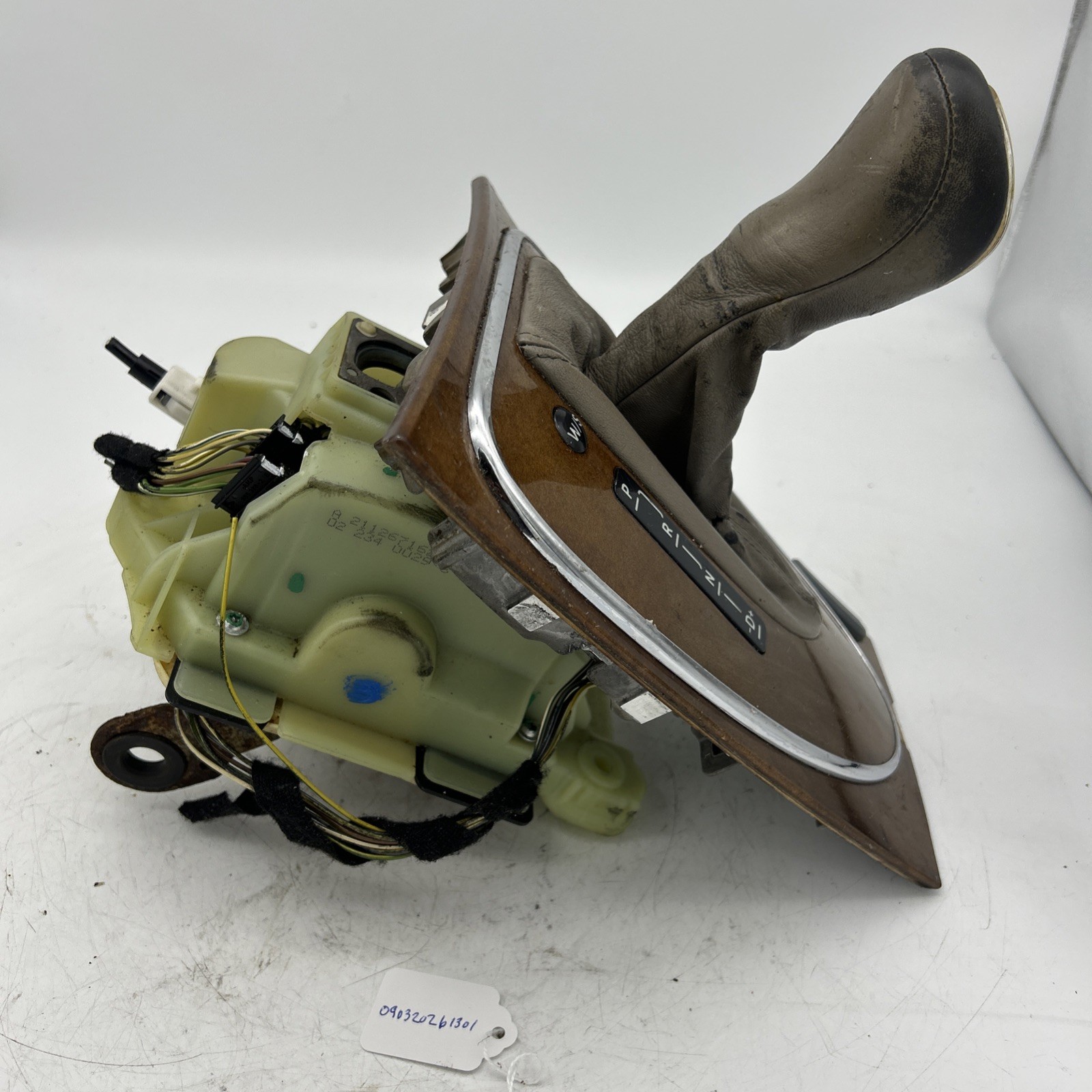 2003-06 MERCEDES E320  FLOOR GEARBOX SHIFTER SELECTOR A2112671624 OEM