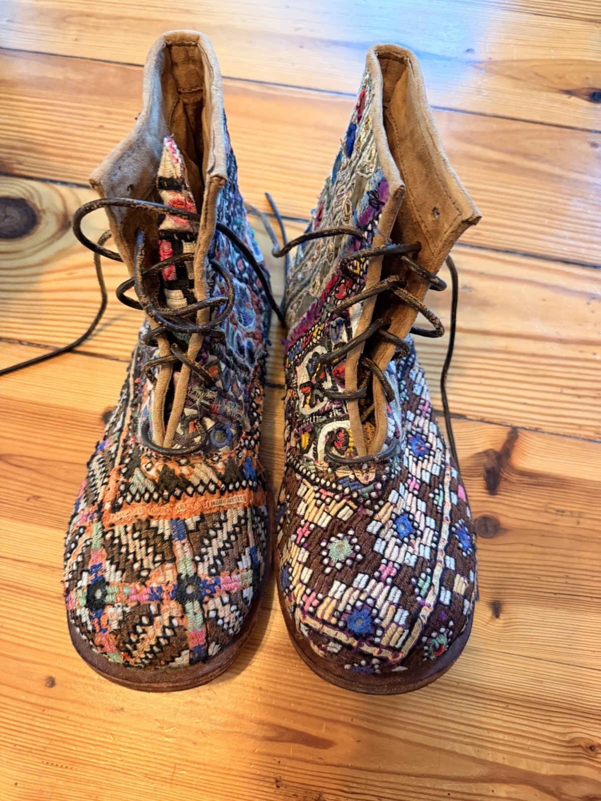 Magnolia Pearl Bojangles Boots Handmade Vintage Ethnic Textile Leather Lined 38 Magnolia Pearl Bojangles Boots Handmade Vintage Ethnic Textile Leather Lined 38