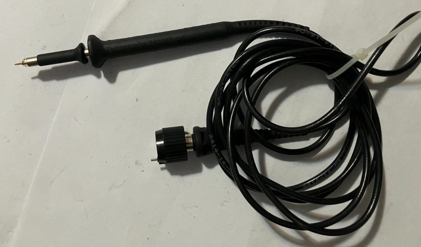 1PCS Tektronix P6109B 100MHz Oscilloscope Probe 10x 1PCS Tektronix P6109B 100MHz Oscilloscope Probe 10x