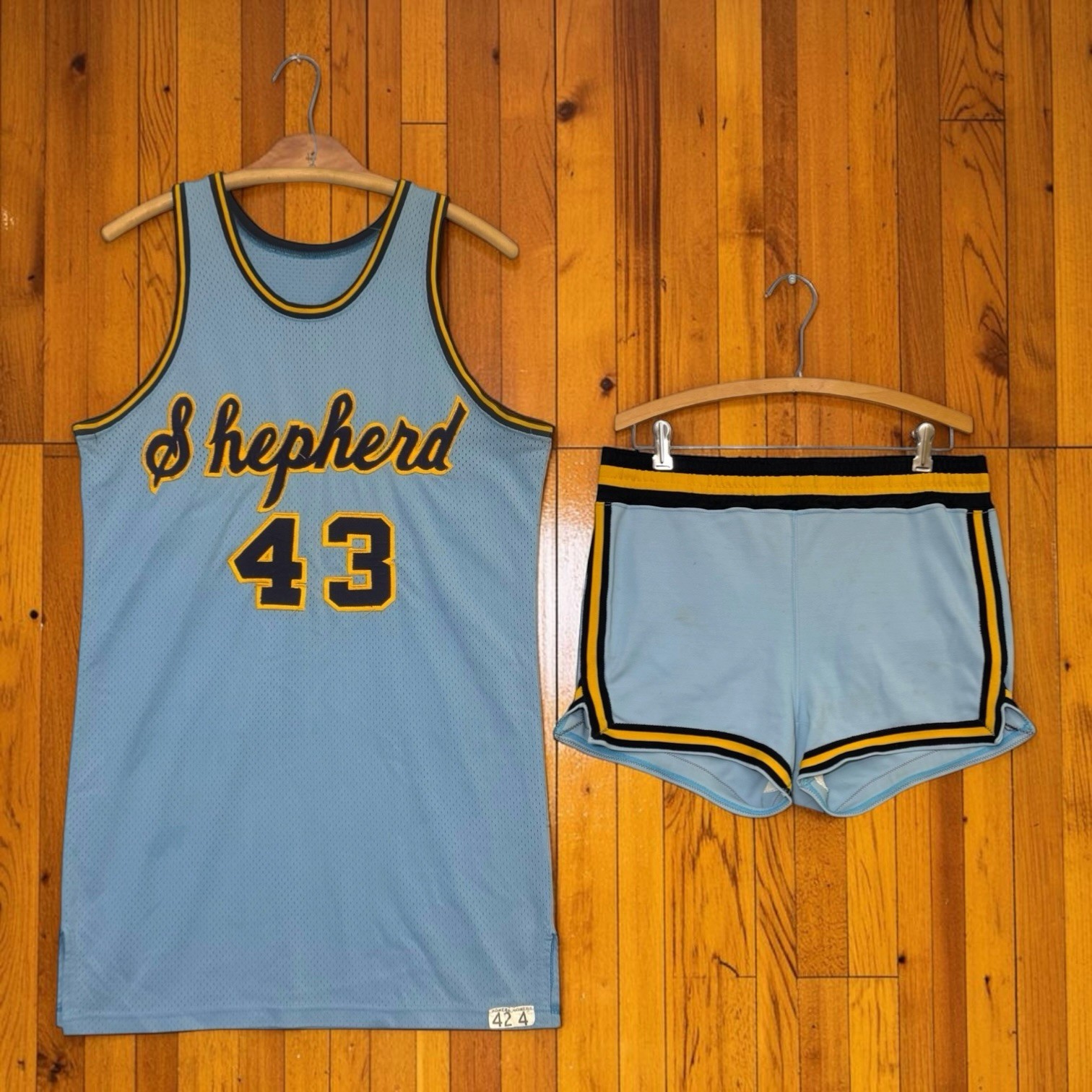 Vintage 1975 Powers Shepherd College Basketball Uniform Set Jersey Shorts 43