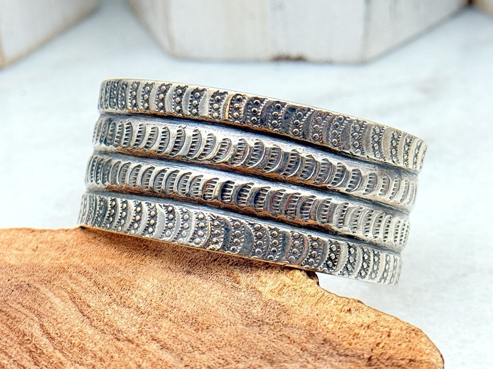 Rare 1890 1910 Navajo Hand Pounded Coin Ingot Silver Cuff Bracelet 6.25