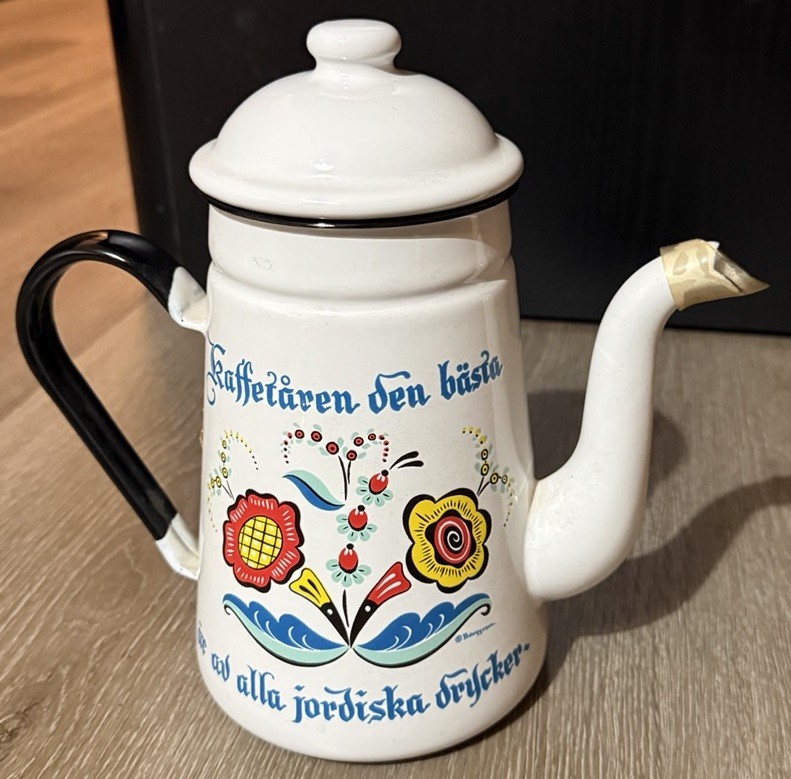Vtg Berggren Swedish Enamel Pot Server Coffee Is The Best Of All Earthly Drinks Vtg Berggren Swedish Enamel Pot Server Coffee Is The Best Of All Earthly Drinks