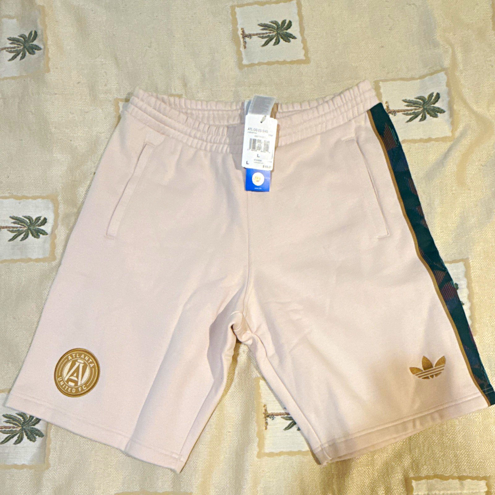 adidas Atlanta United FC MLS Soccer Shorts Size L Beige Green Gold adidas Atlanta United FC MLS Soccer Shorts Size L Beige Green Gold