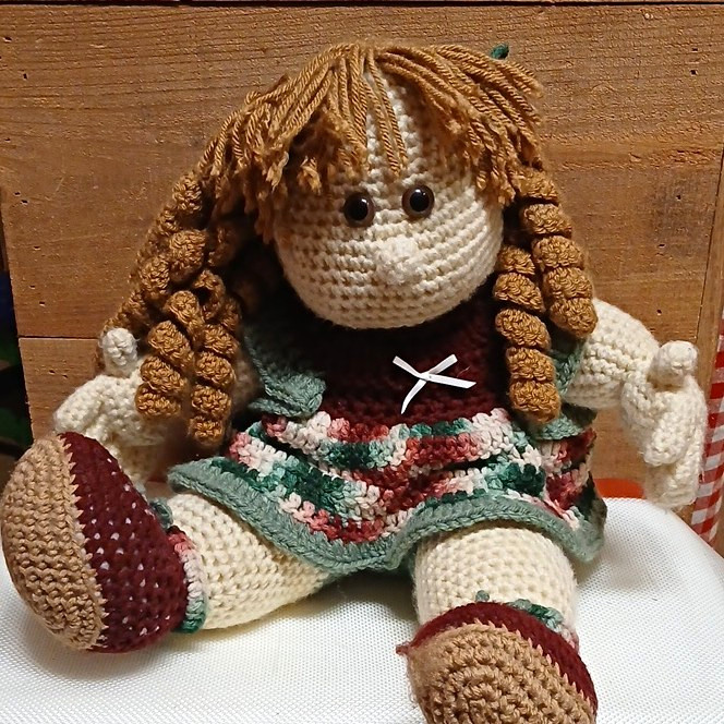 Vintage 1980s Home-made Crochet Amigurumi Doll - Excellent Condition Vintage 1980s Home-made Crochet Amigurumi Doll - Excellent Condition