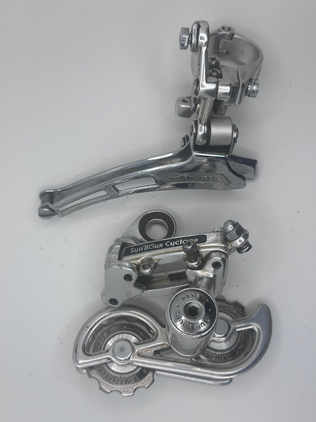Vintage 1975 Suntour Cyclone Front FD-1300 28.6 & Rear RD-1700 Derailleurs Vintage 1975 Suntour Cyclone Front FD-1300 28.6 & Rear RD-1700 Derailleurs
