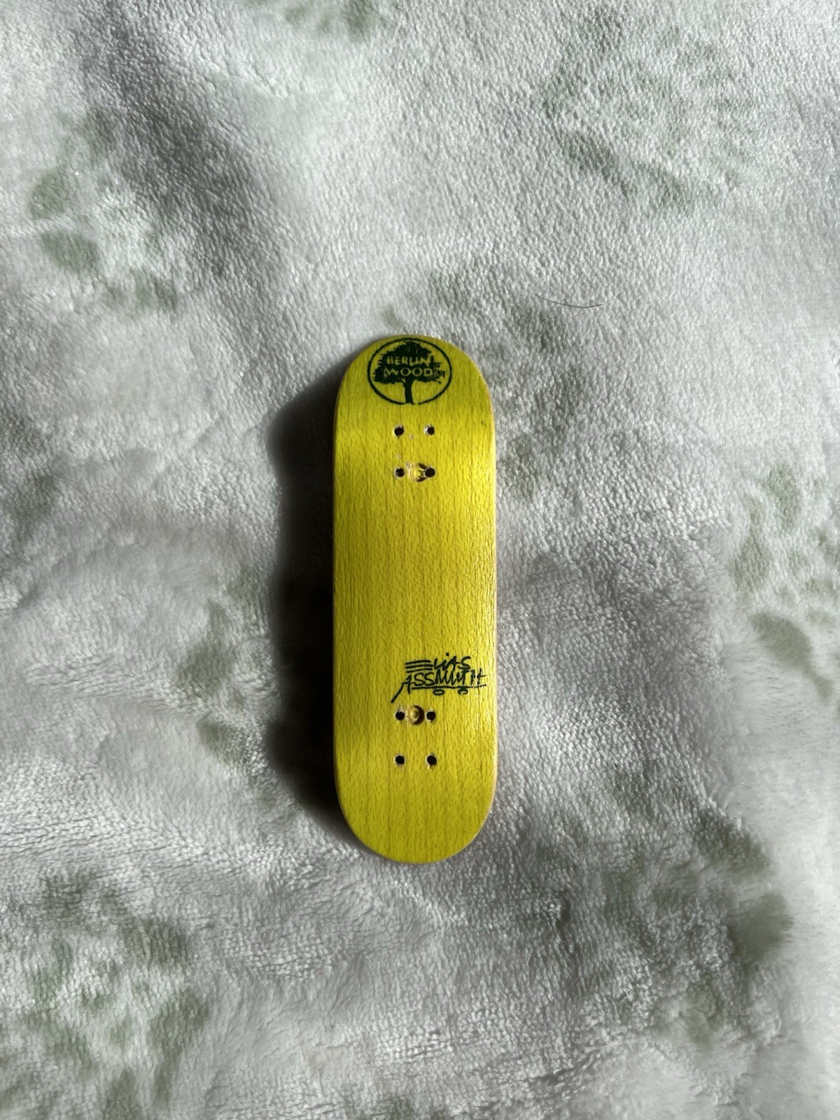 Neon splash first Edition Elias Assmuth berlinwood 29mm Fingerboard Vintage