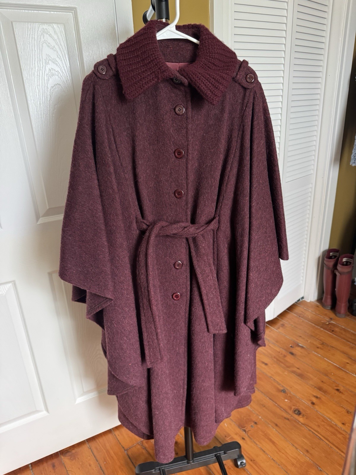 Vintage 1970s Domino New York 100% Wool Burgundy Cape Coat — Union Made in USA