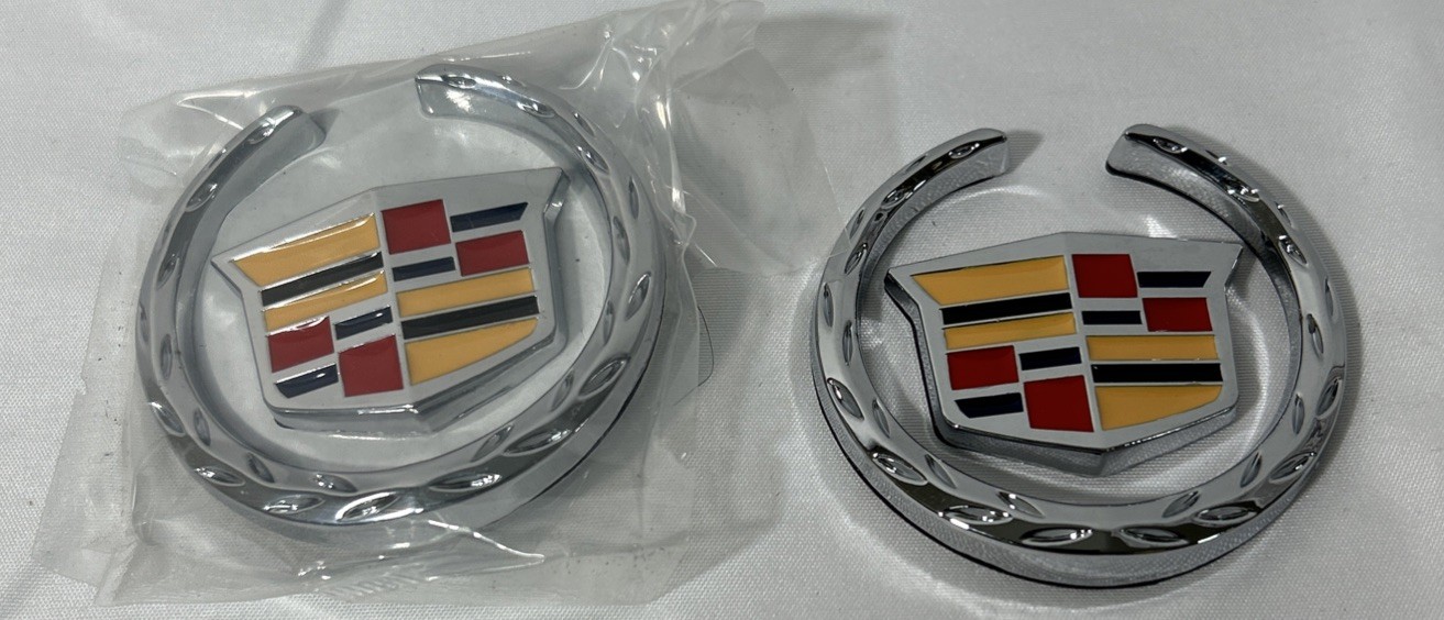 2pcs Cadillac Fender BADGE Marker Door Adhesive Emblem Car Decoration Sport V 2pcs Cadillac Fender BADGE Marker Door Adhesive Emblem Car Decoration Sport V
