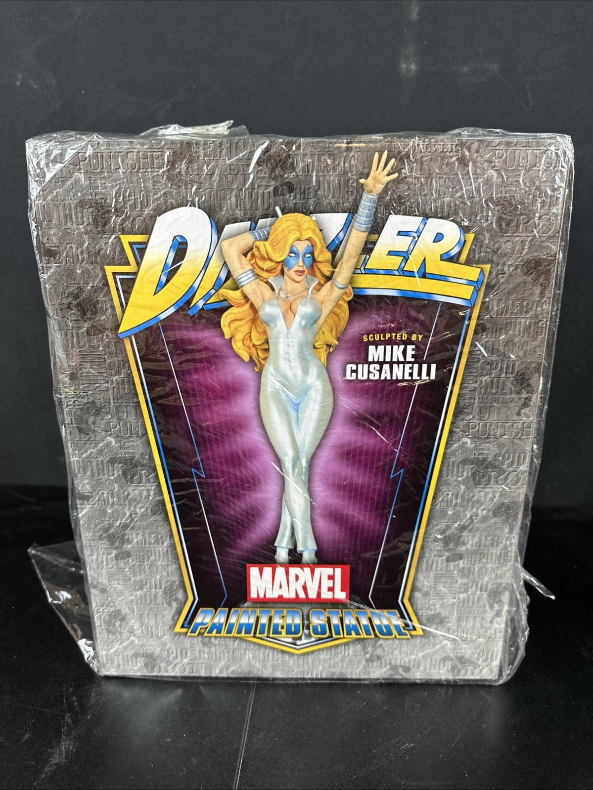 BOWEN Dazzler Statue -Marvel xxx/700 BOWEN Dazzler Statue -Marvel xxx/700